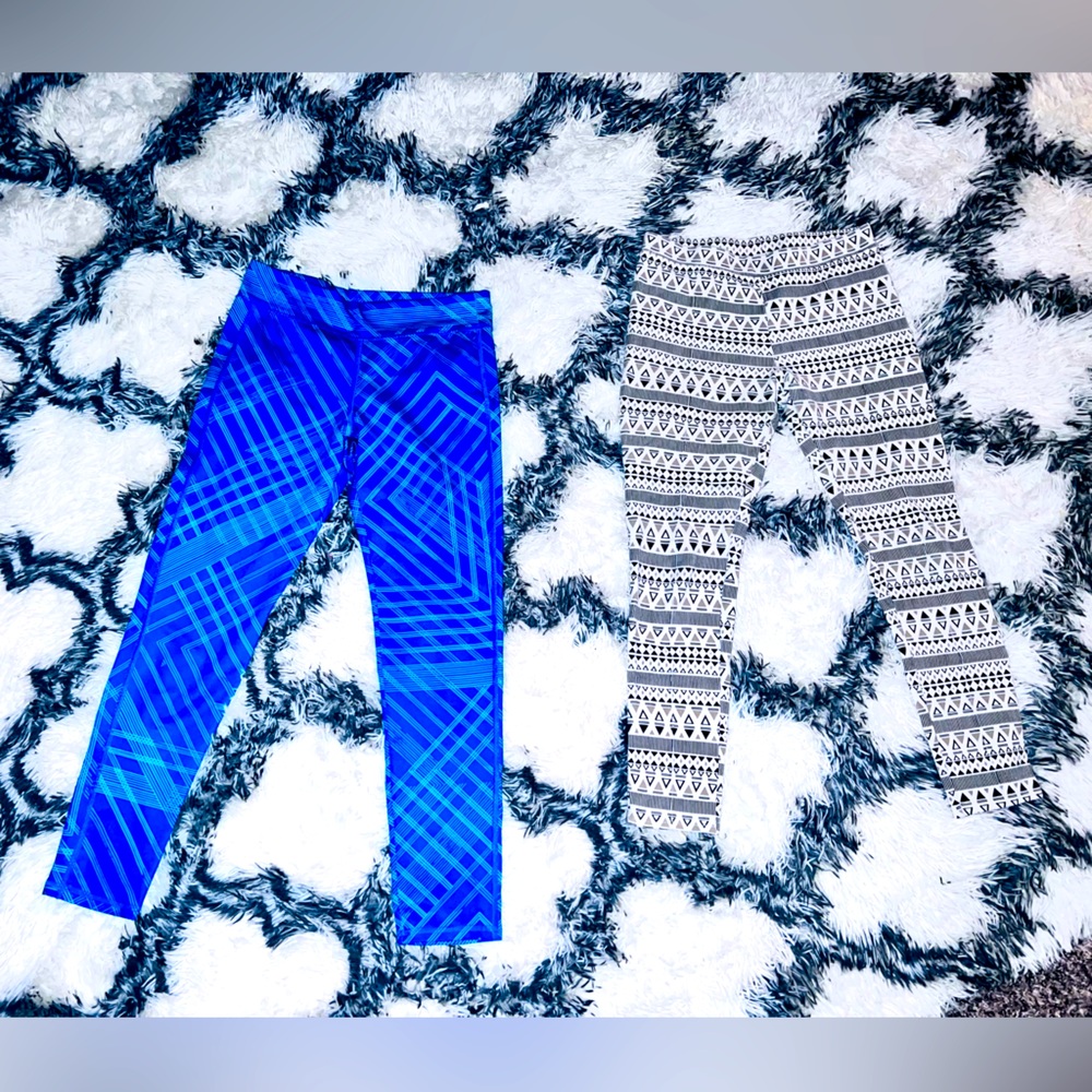 2pcs. Old Navy Active and Epic Threads Leggings Size L